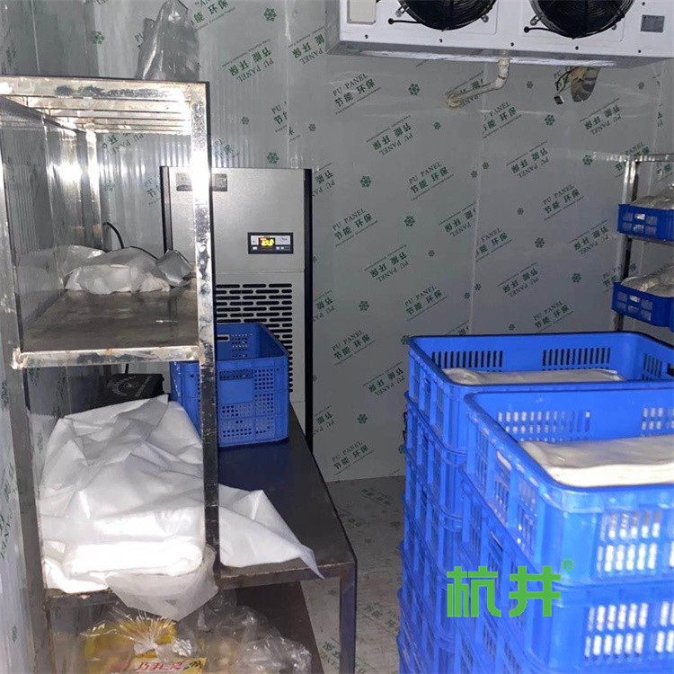 泰兴连雨天怎解决潮湿？购买杭州井泉环保科技有限公司生产的杭井牌：CFZ-8／S 380V／50Hz 除湿量8kg／h工业抽湿机来吸湿